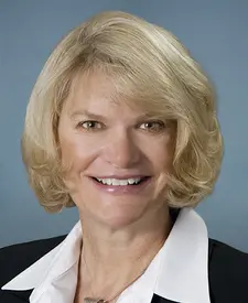 Official portrait of Senator Cynthia Lummis